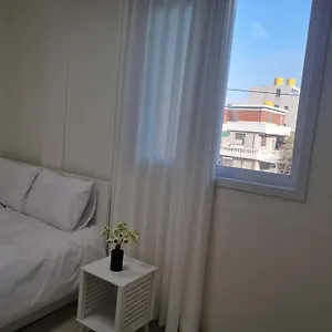 Апартаменты Hongdae Gangnam Line 2 St 1 Min, Сеул
